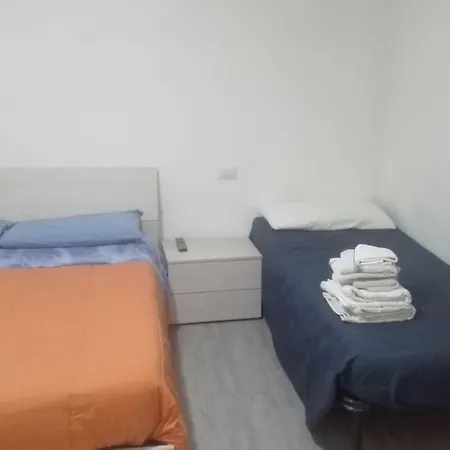 Residenza villoresi Cormano Esterno foto