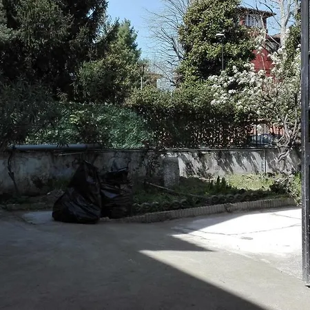 Residenza villoresi Cormano Esterno foto
